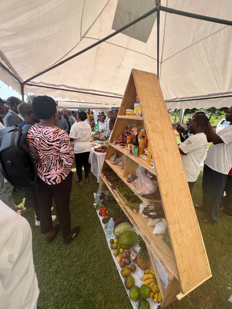 Community health worker discussing self-care and nutrition
