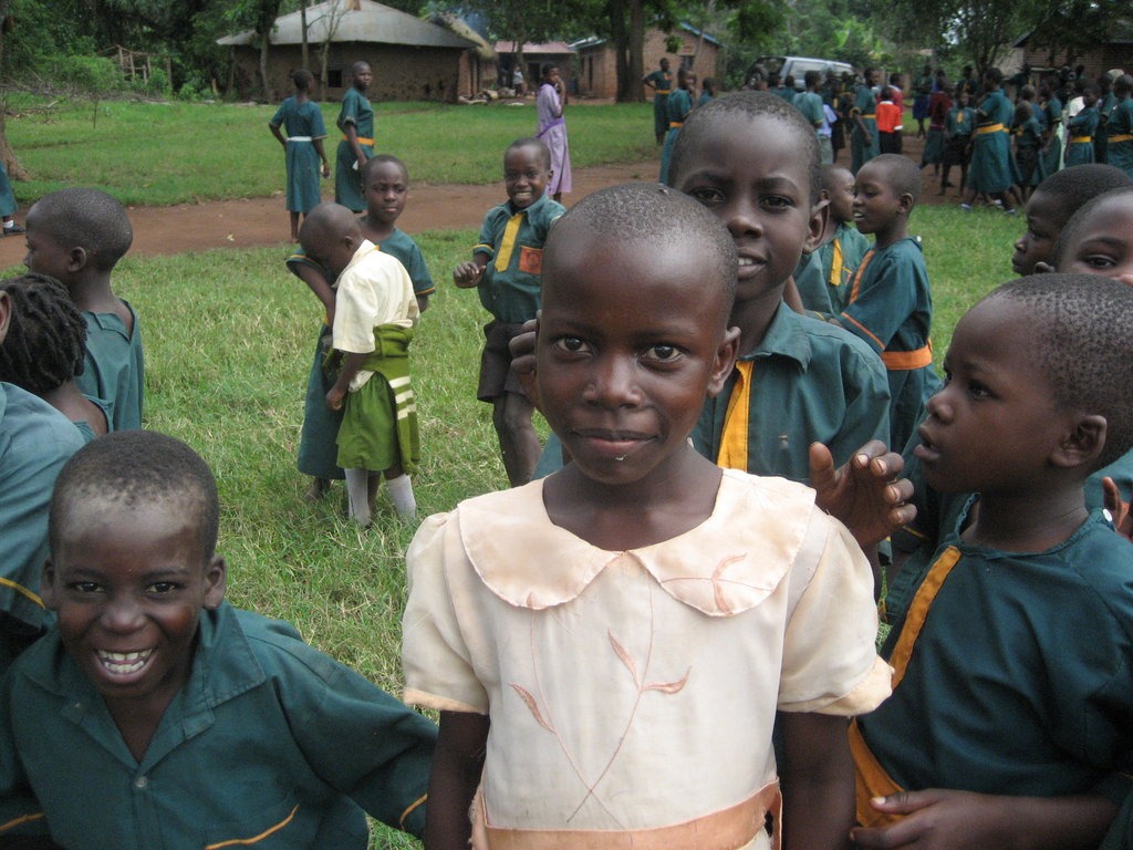Girls from the community TEGEM serves